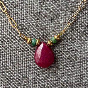 Elegant Gold and Pink Teardrop Necklace